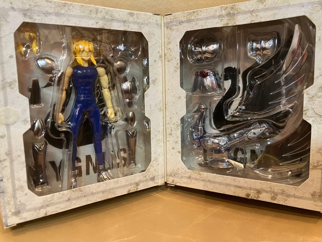 BANDAI バンダイ 聖闘士星矢 聖闘士聖衣神話 キグナス氷河 初期青銅聖衣