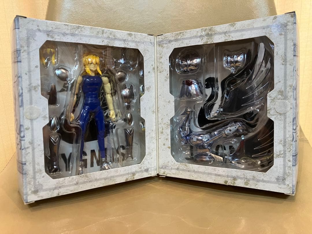 BANDAI バンダイ 聖闘士星矢 聖闘士聖衣神話 キグナス氷河 初期青銅聖衣