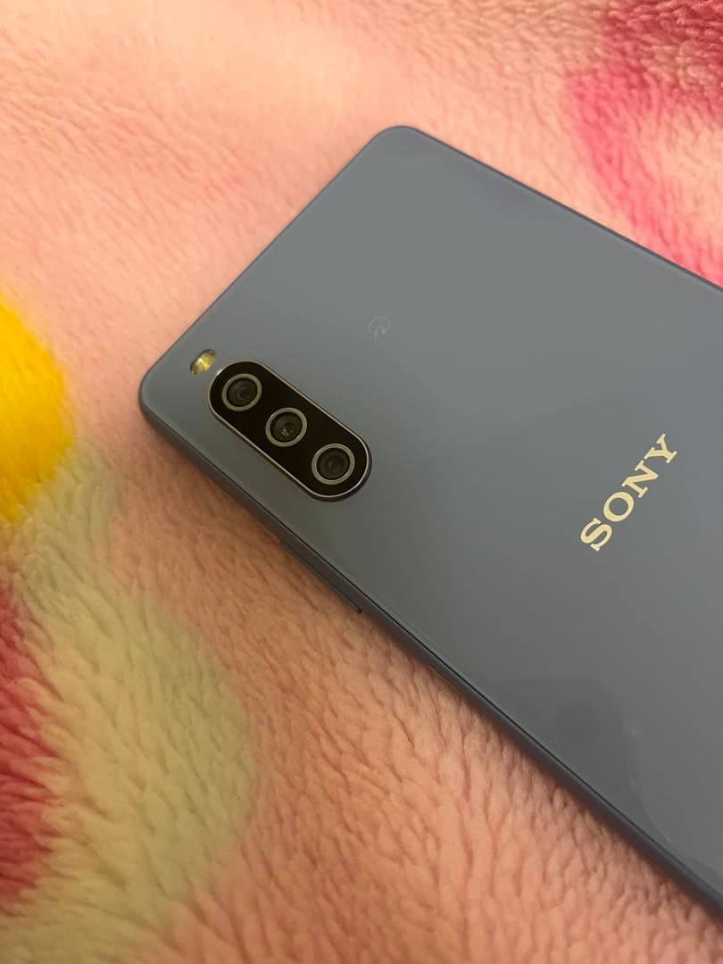 Xperia 10 IIISOG04 au SIMフリー128GBブルー動作良好