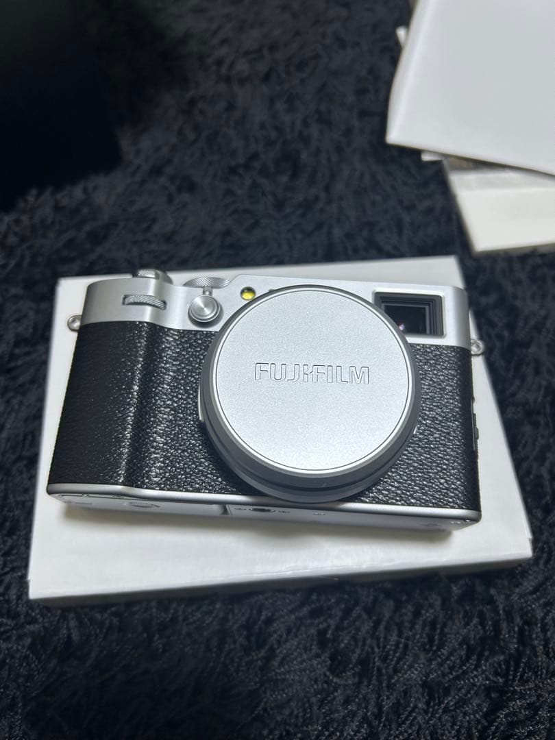 Fujifilm X100V シルバー