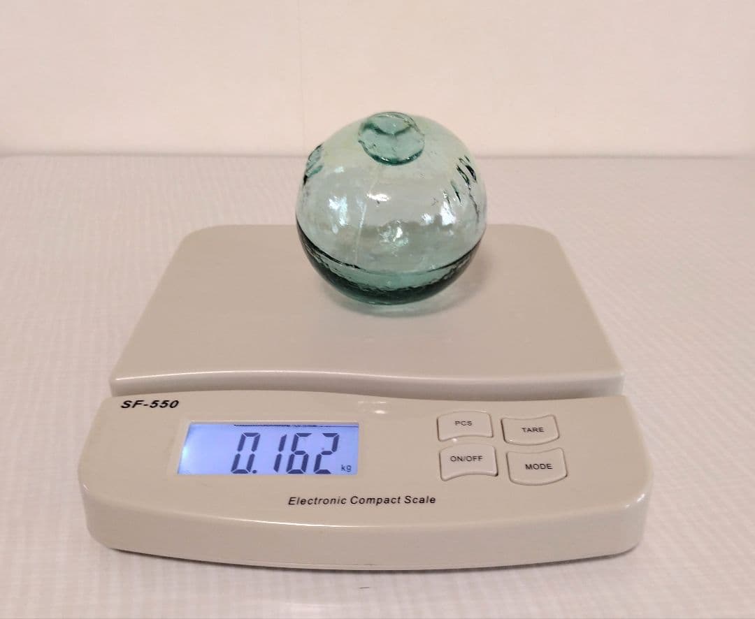 浮き玉　緑色のガラス浮き玉　珍品 激レア UFO型　スリーピースモールド