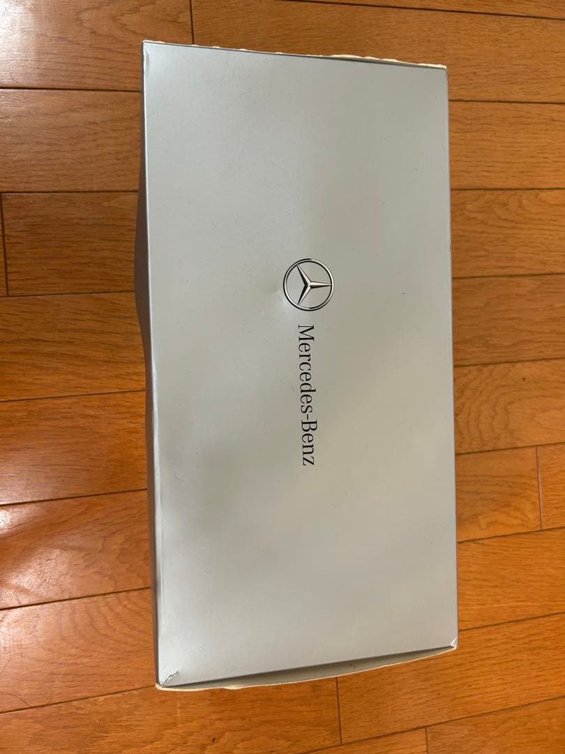 新品　メルセデスベンツ　c180 モデル　ミニカー　コレクション　ベンツ