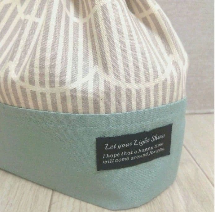 ☆初心者です☆ページ　北欧 波ストライプ柄　お弁当袋　ハンドメイド