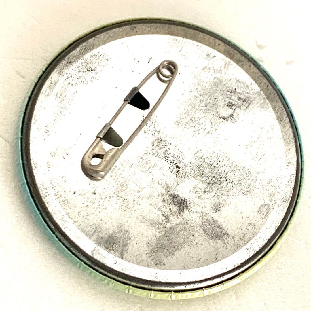 ユーリ!!! on ICE　展覧会　ミュージアム　缶バッジ　ユリオ