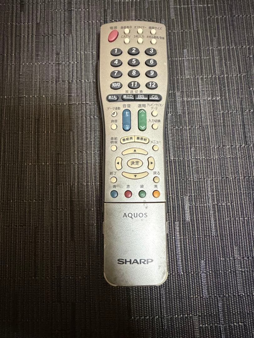SHARP AQUOS 液晶テレビ 本体　　2006年製