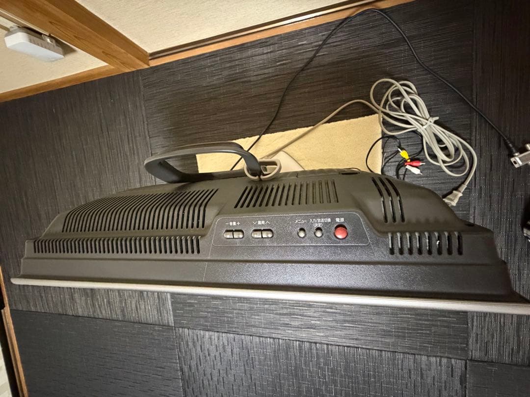 SHARP AQUOS 液晶テレビ 本体　　2006年製