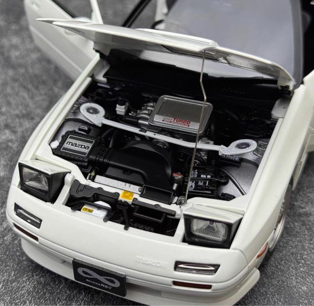 1/18 WHELART マツダ サバンナ RX-7 アンフィニ FC3S