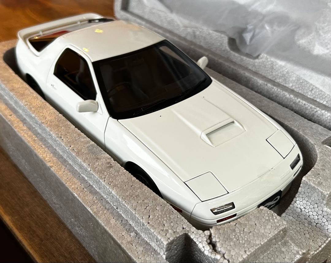1/18 WHELART マツダ サバンナ RX-7 アンフィニ FC3S