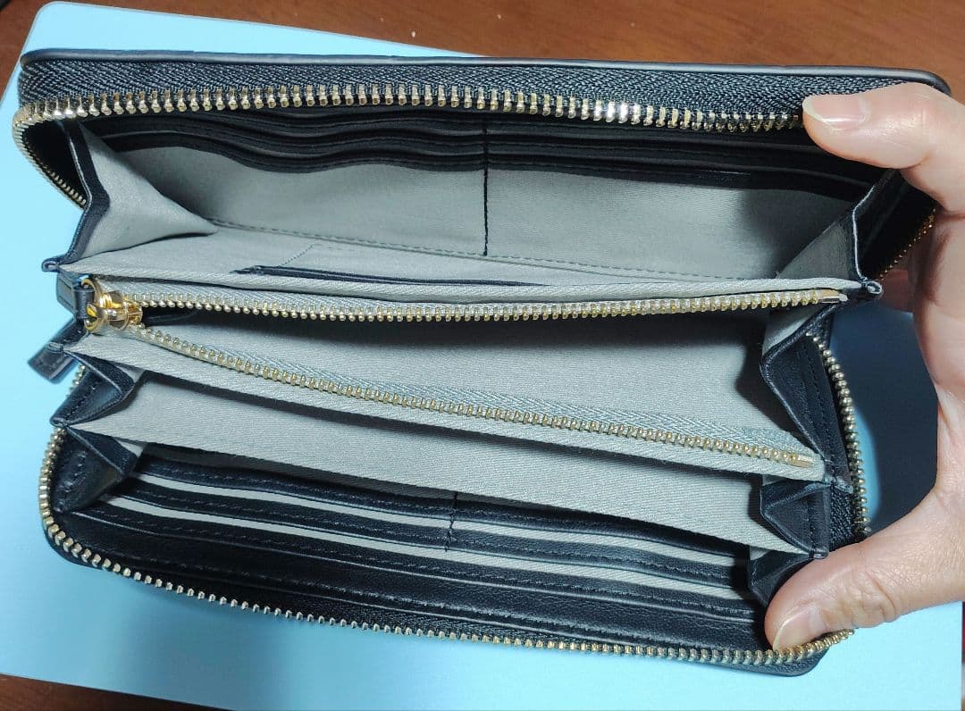 イントレチャート　長財布