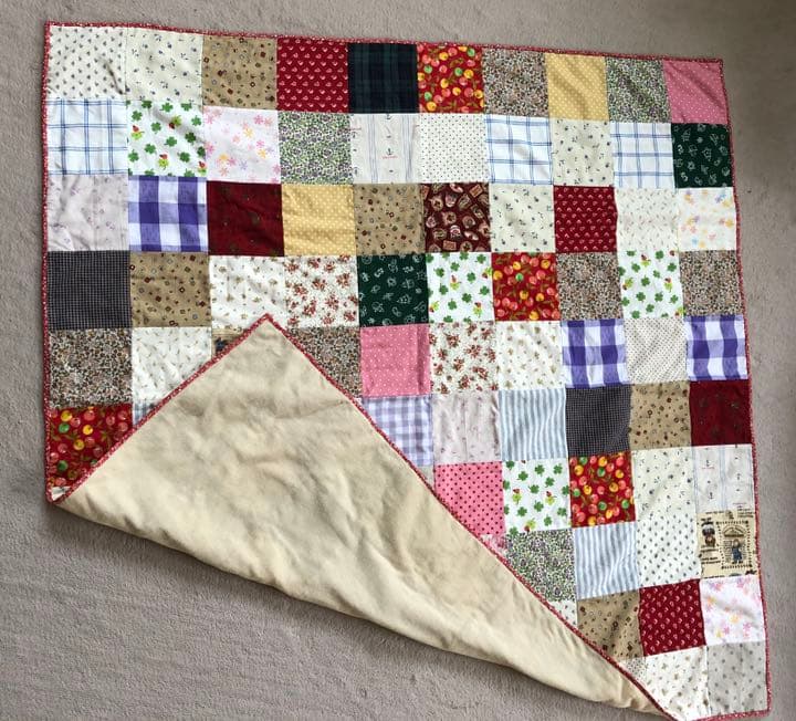 パッチワークブランケット