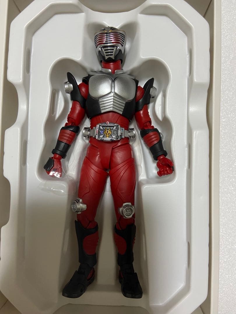 S.H.フィギュアーツ 真骨彫 仮面ライダー龍騎 スリーブ付