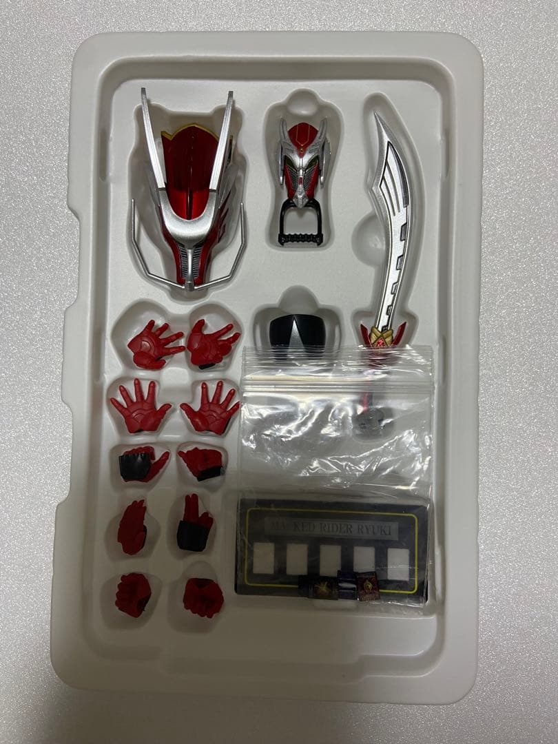 S.H.フィギュアーツ 真骨彫 仮面ライダー龍騎 スリーブ付