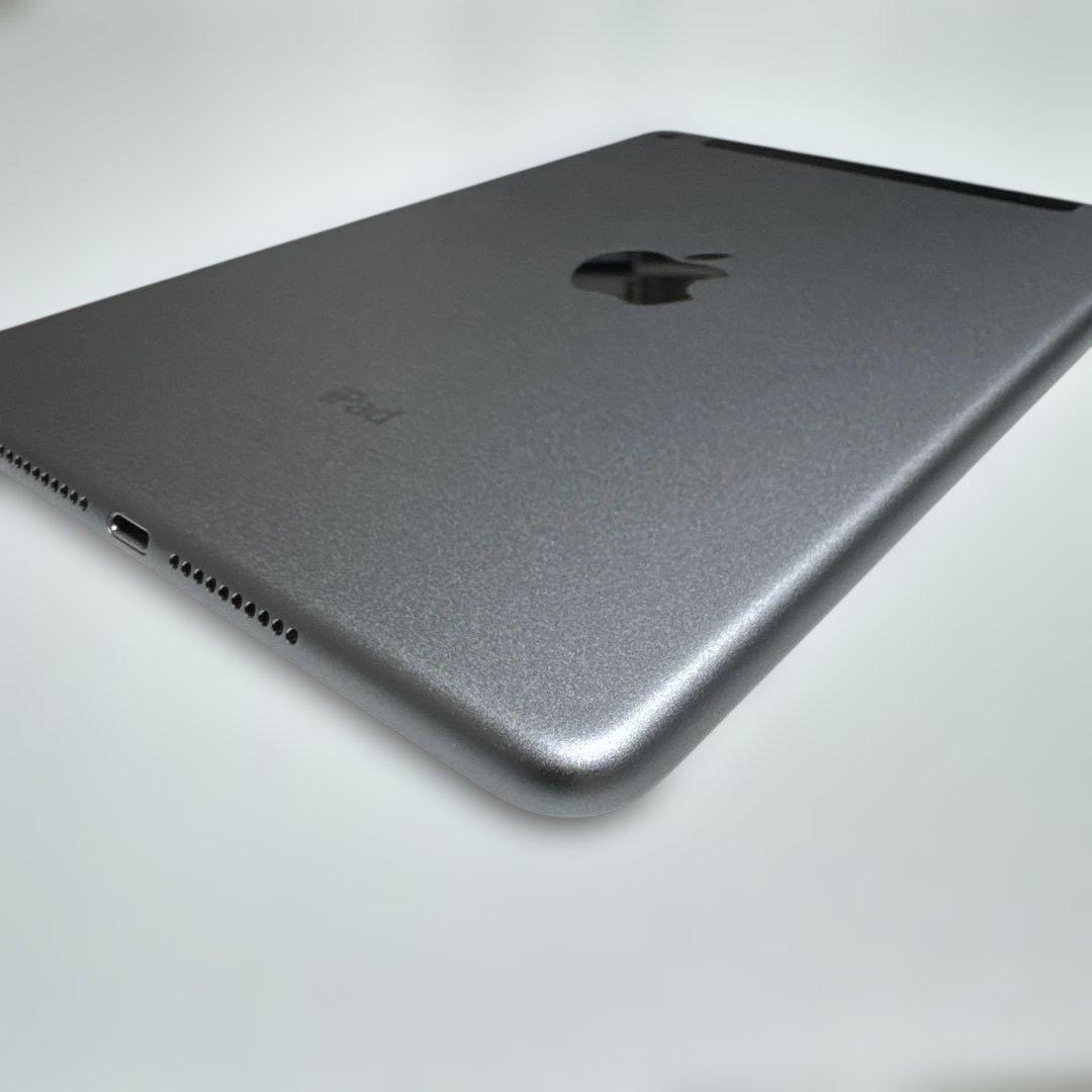 iPad mini 4 セルラーモデル128GBスペースグレイバッテリー100%