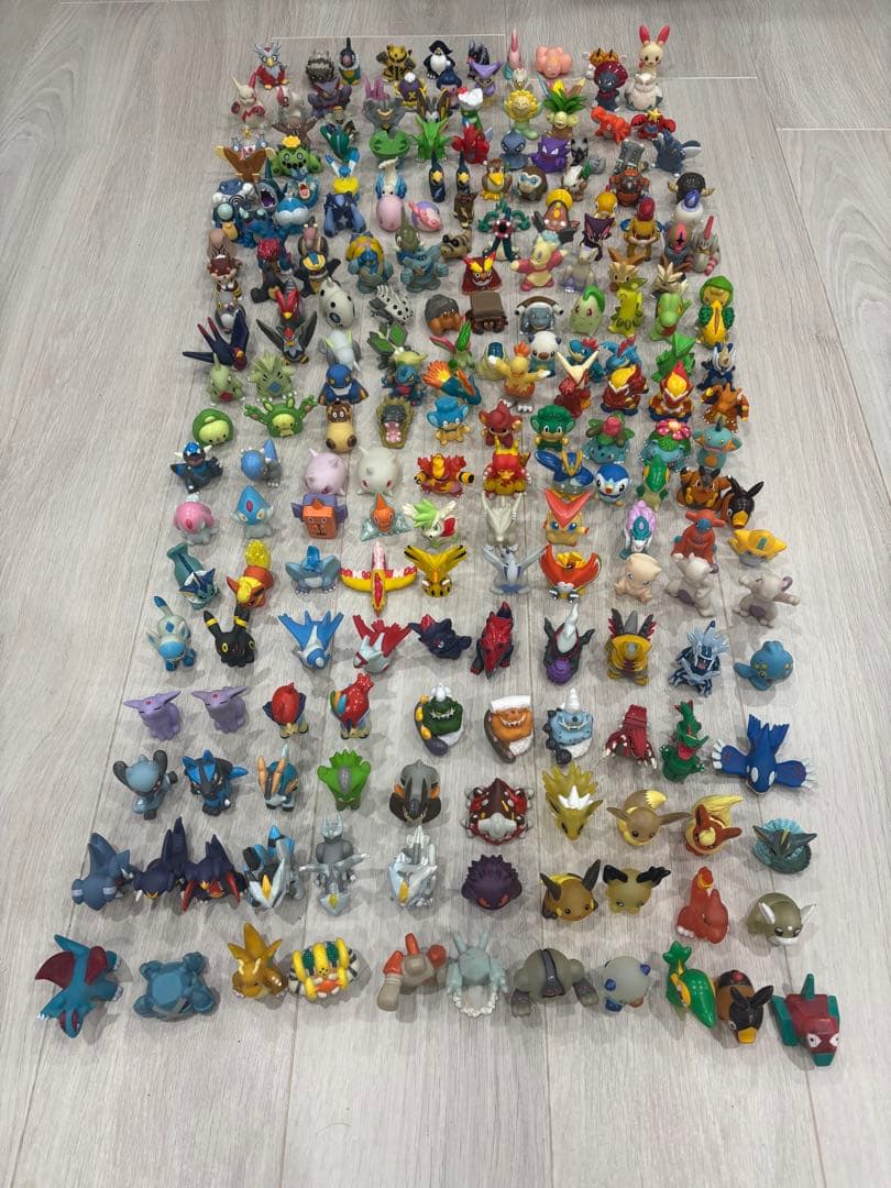 まとめ売り　クリアポケモン等　ポケモンキッズ　 指人形　ソフビ　約200体　レア