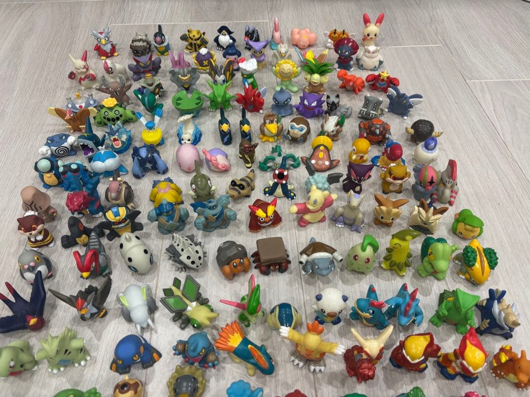 まとめ売り　クリアポケモン等　ポケモンキッズ　 指人形　ソフビ　約200体　レア