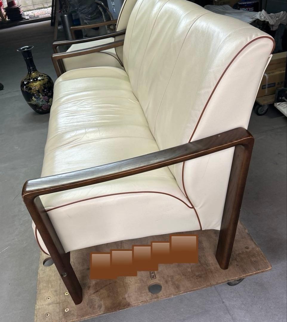 本革　3人掛けソファ　ベージュ　ヴィンテージ　アンティーク　年代物