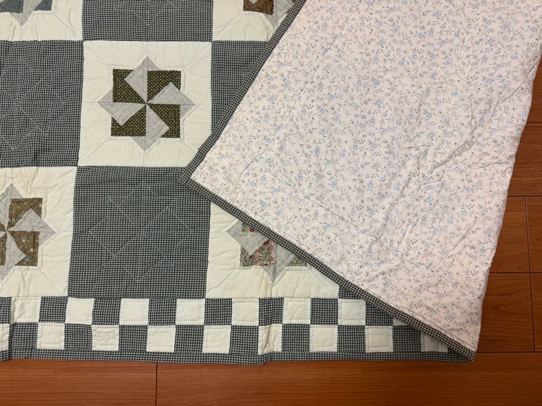 ハンドメイド　パッチワーク　ベッドカバー、マルチカバー