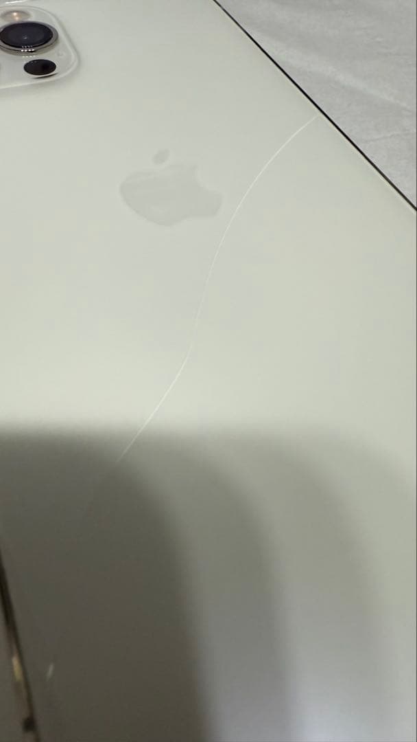 Apple iPhone 12Pro シルバー　背面ヒビあり　256gb