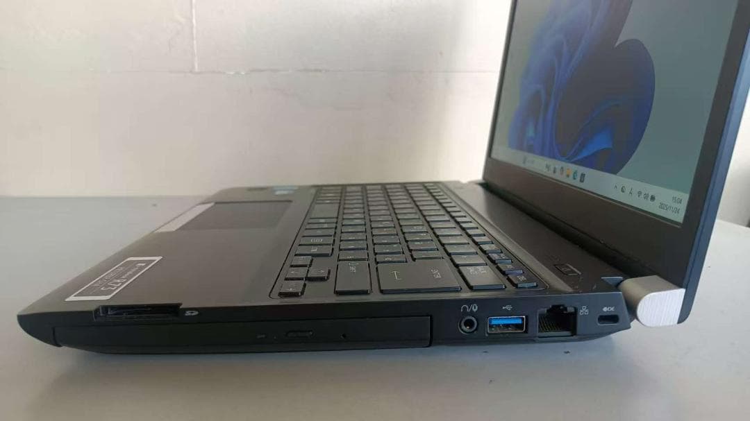 ノートパソコンDynabook第四世代Core i7 SSD128Gメモリ8G