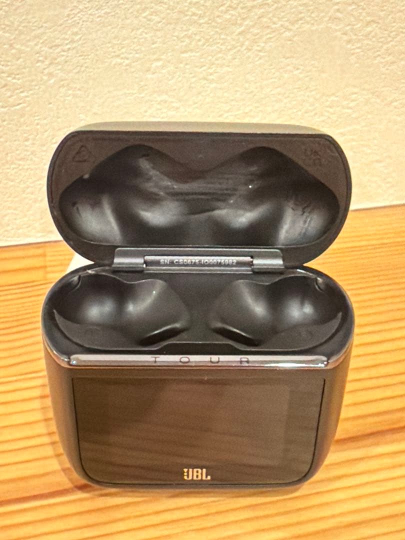 JBL TOUR PRO 3 ブラック