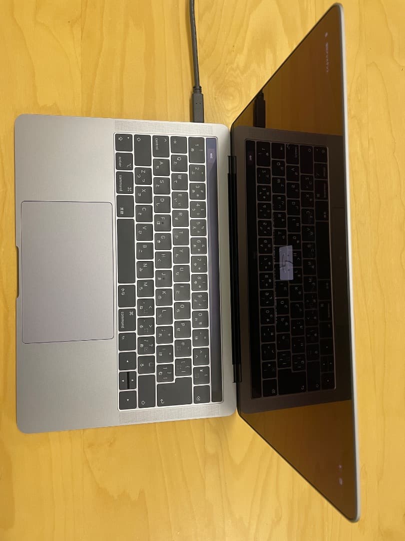 MacBook Pro 2019 13インチ スペースグレイ