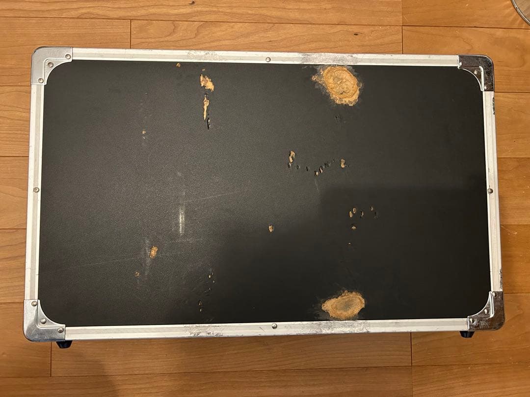 BOSS GT-8 ギターエフェクター　説明書、ハードケース（傷あり）付き