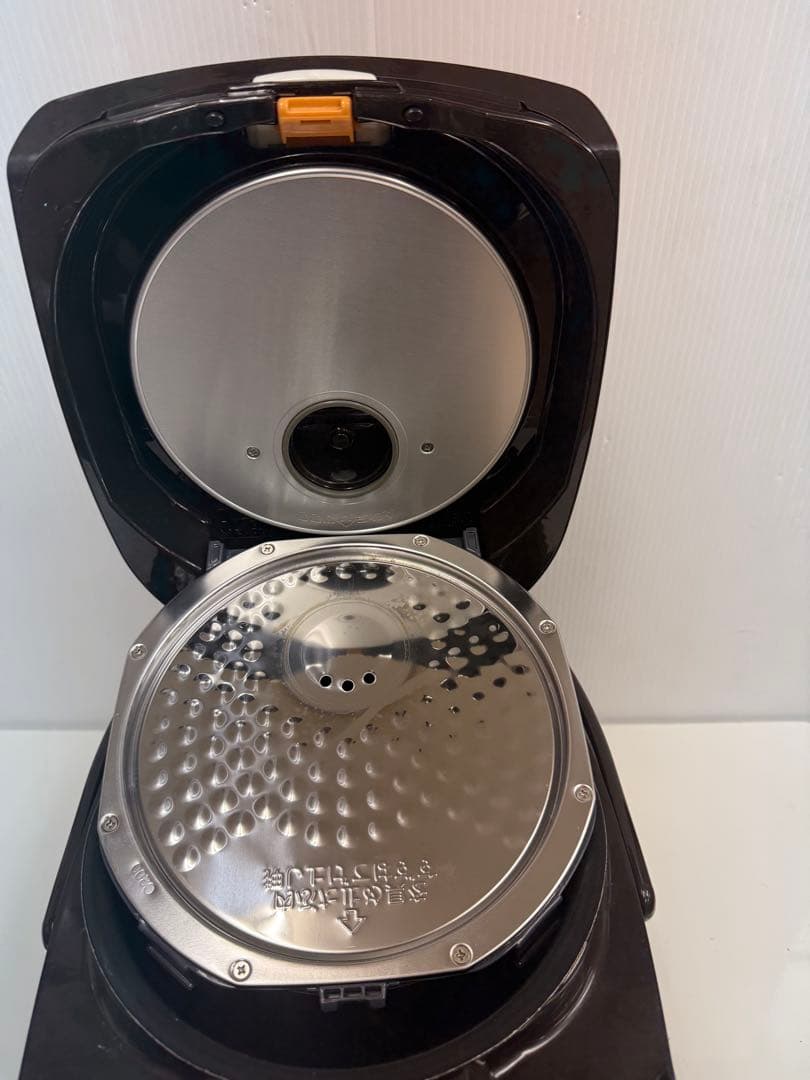 Zojirushi IHジャー炊飯器NP-VZ10