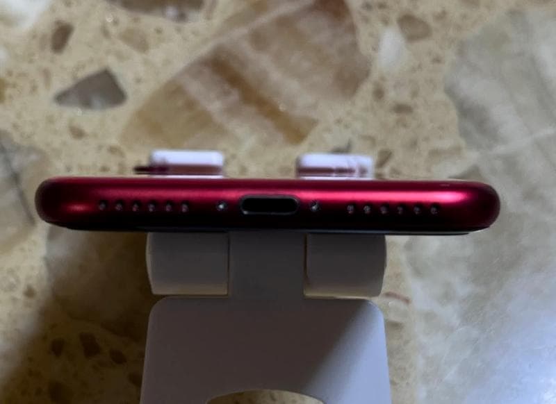 Apple iPhone SE (第2世代) RED 128GB SIMフリー