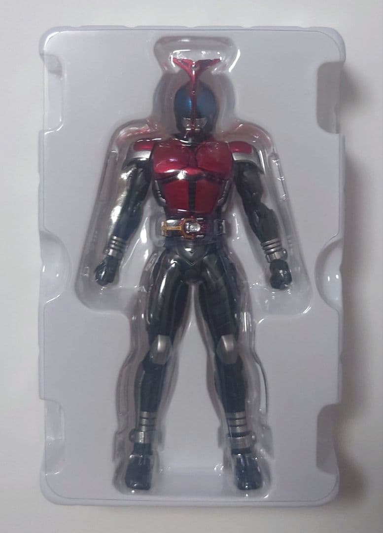S.H.Figuarts（真骨彫製法） 仮面ライダーカブト ライダーフォーム