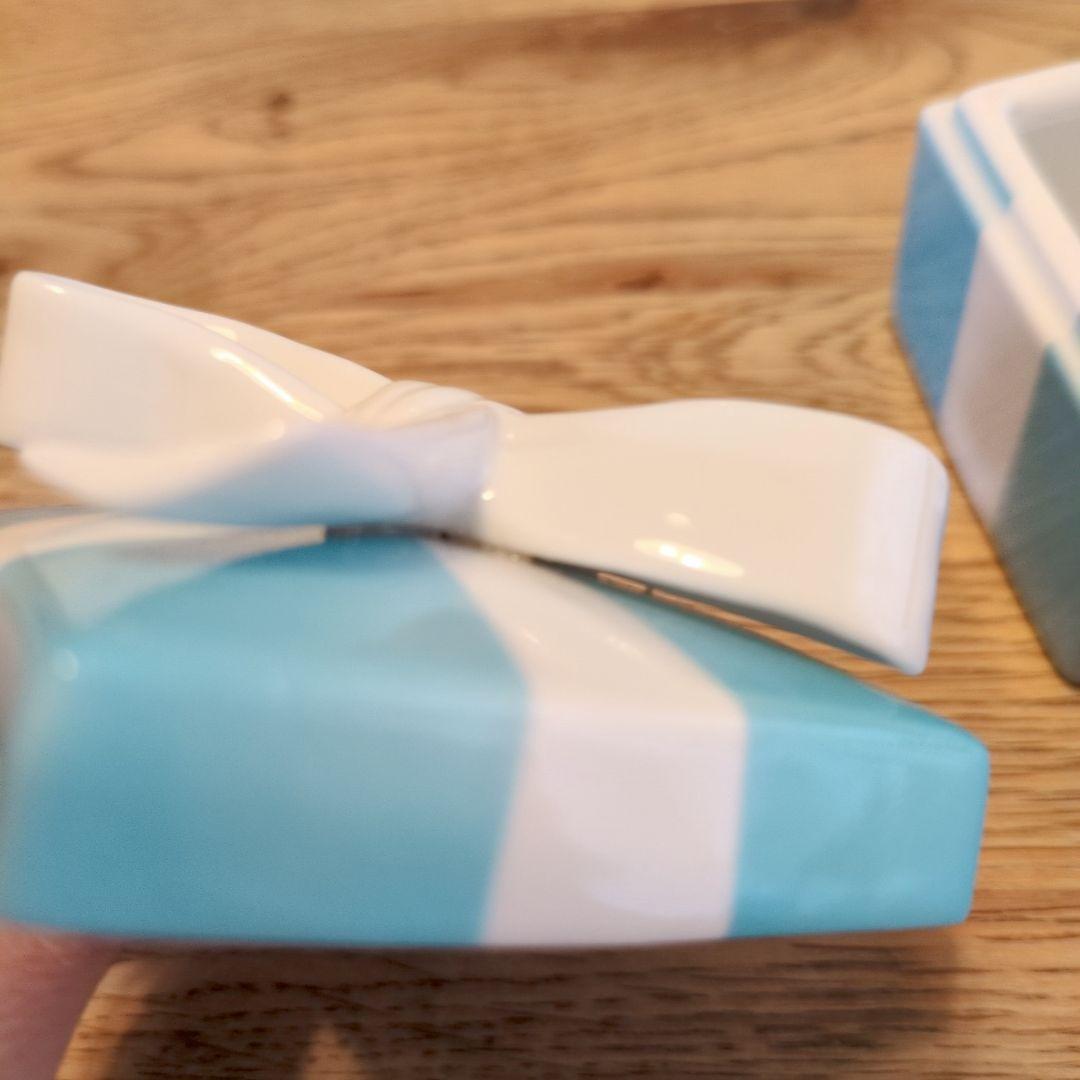 ティファニー ギフトボックス 小物入れ 陶器 リボン　置物　ブルーボックス