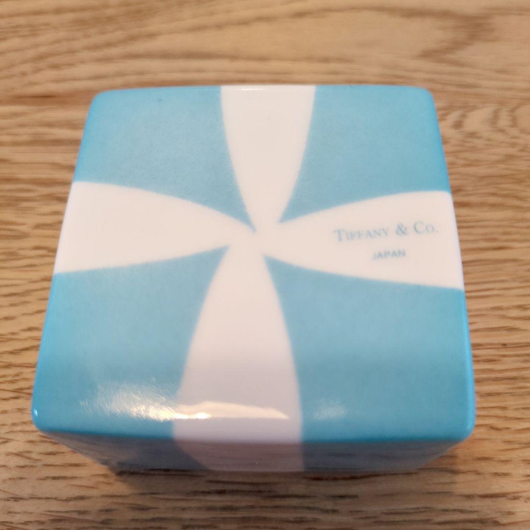 ティファニー ギフトボックス 小物入れ 陶器 リボン　置物　ブルーボックス