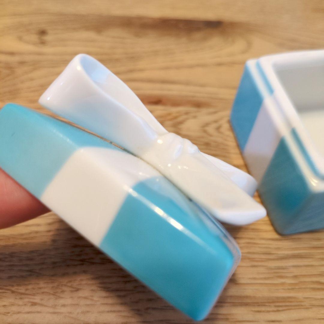 ティファニー ギフトボックス 小物入れ 陶器 リボン　置物　ブルーボックス