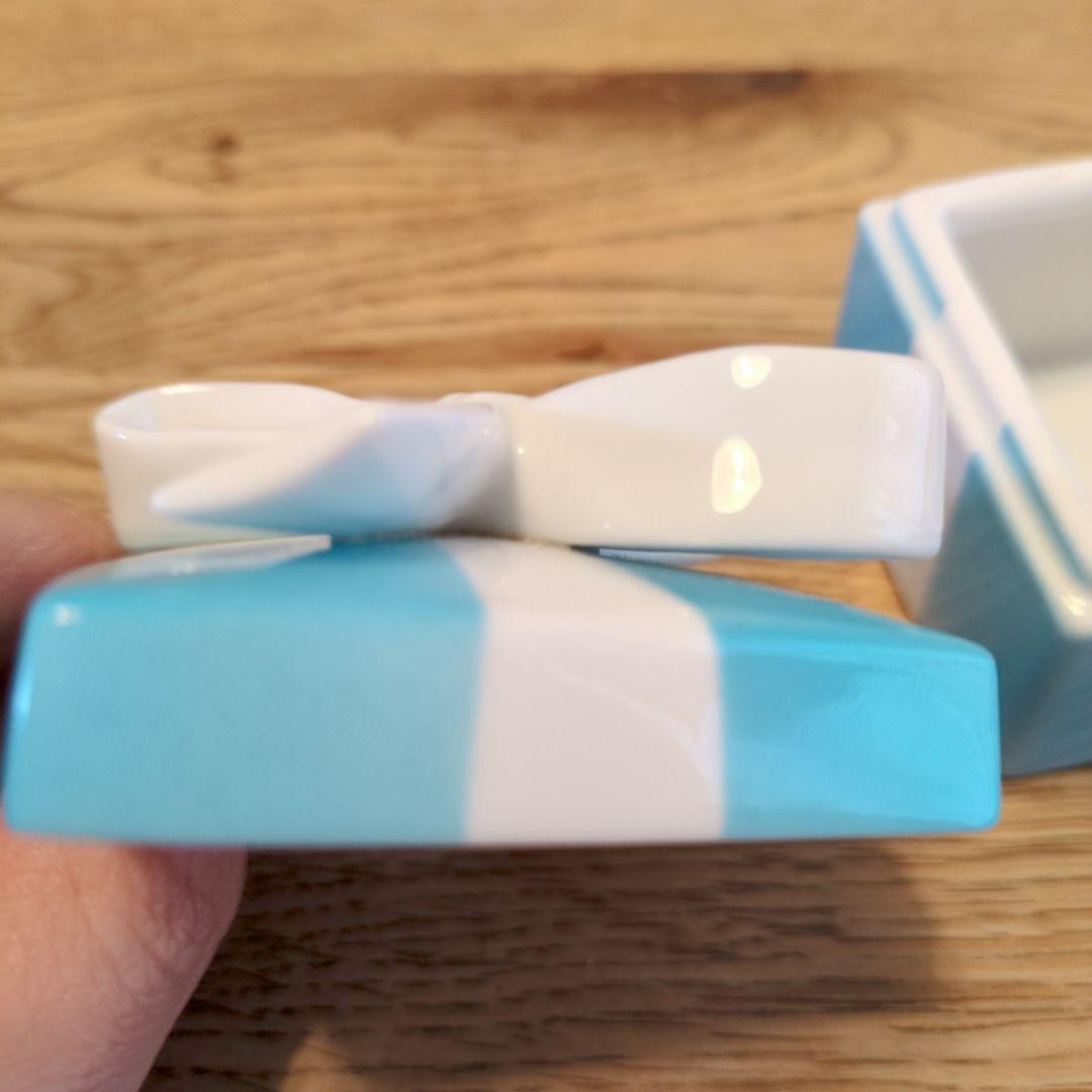 ティファニー ギフトボックス 小物入れ 陶器 リボン　置物　ブルーボックス