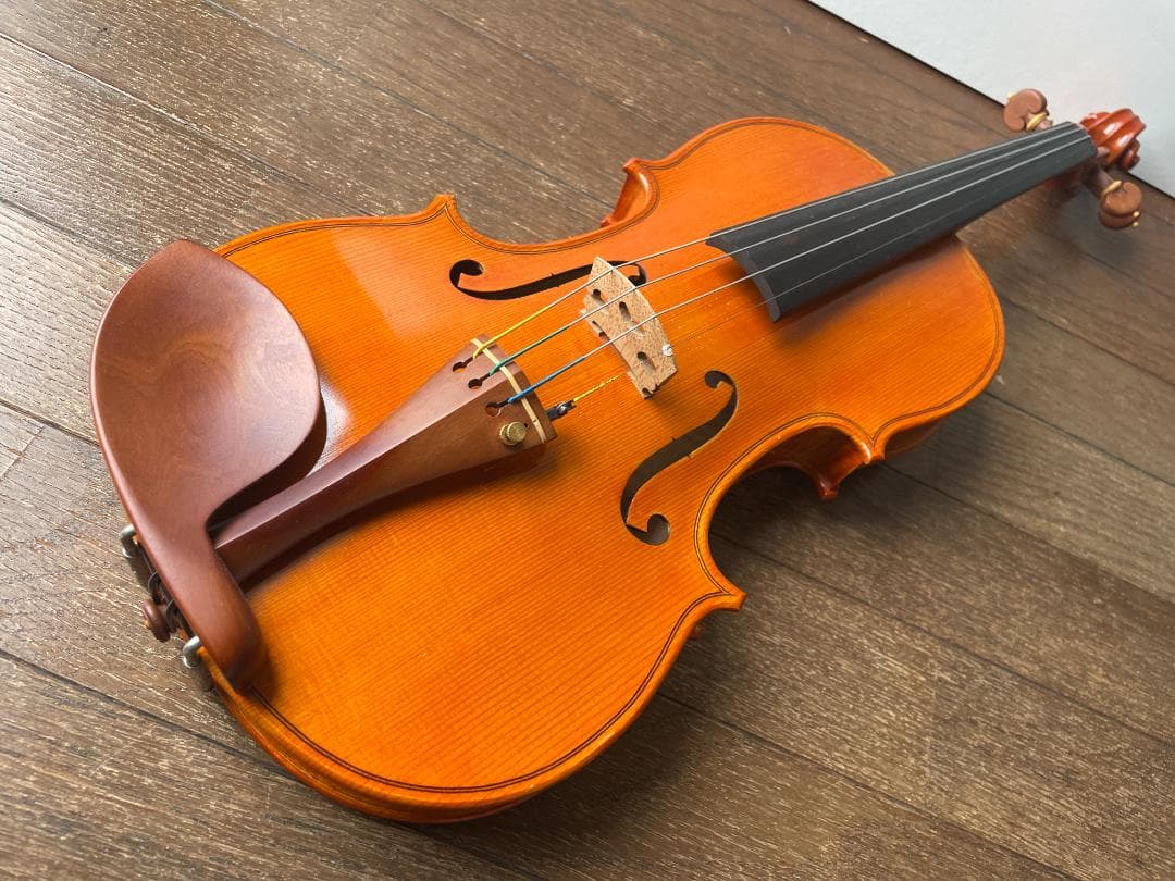 西ドイツ製 オレンジ色ニスで裏板１枚板のキレイなバイオリン