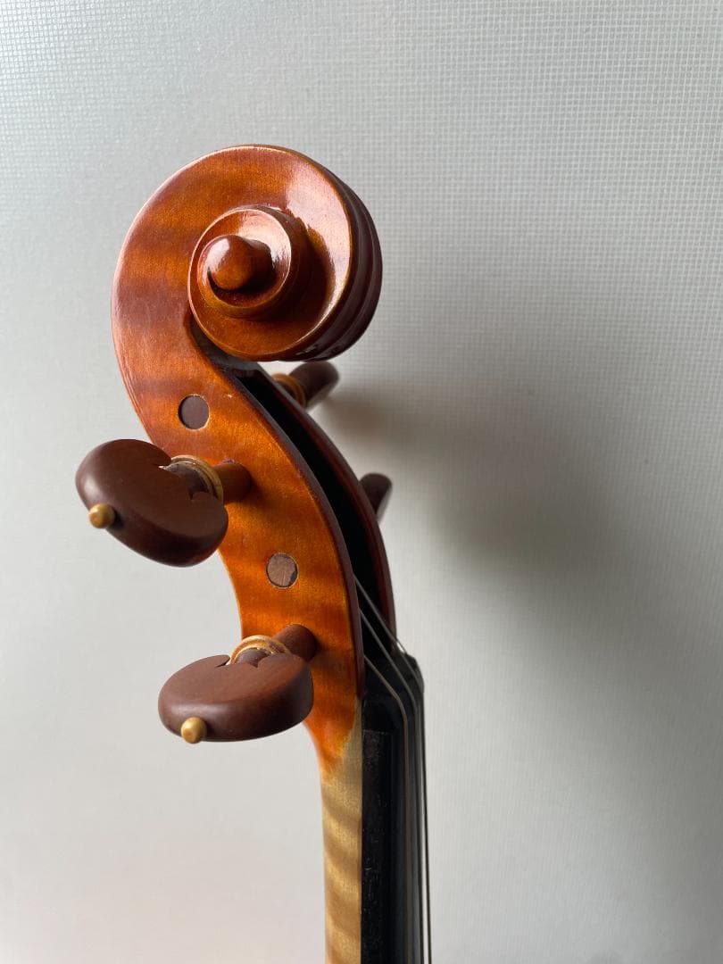 西ドイツ製 オレンジ色ニスで裏板１枚板のキレイなバイオリン