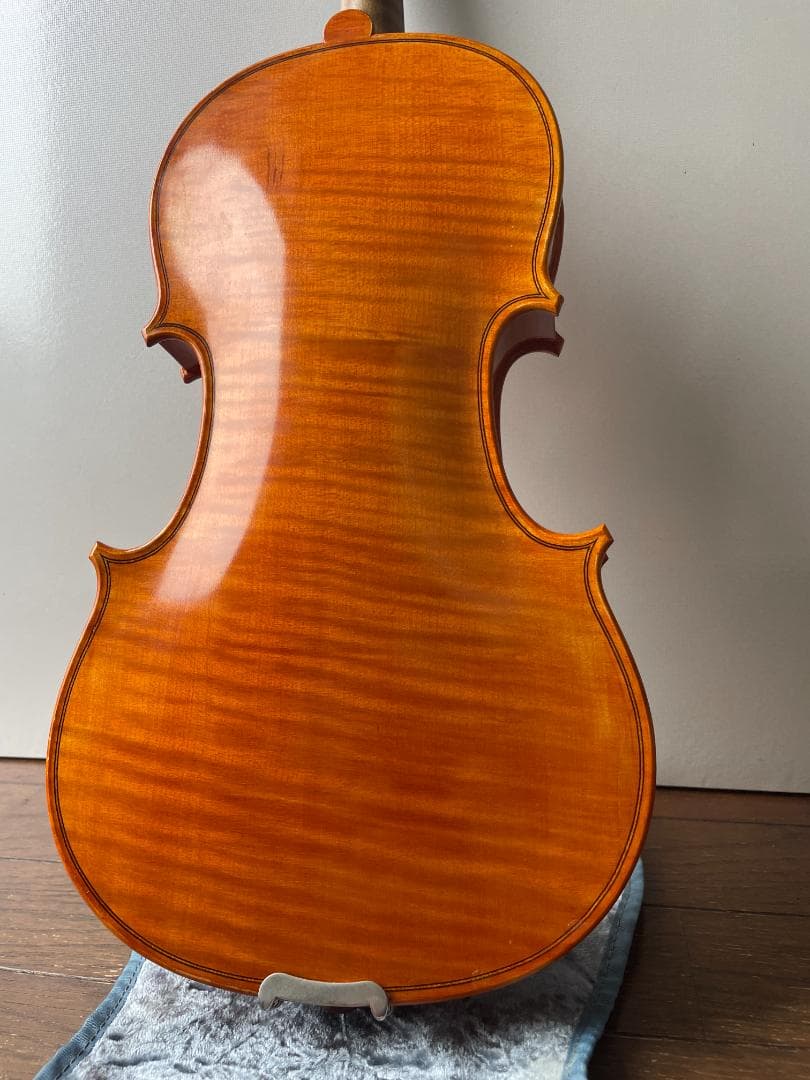 西ドイツ製 オレンジ色ニスで裏板１枚板のキレイなバイオリン