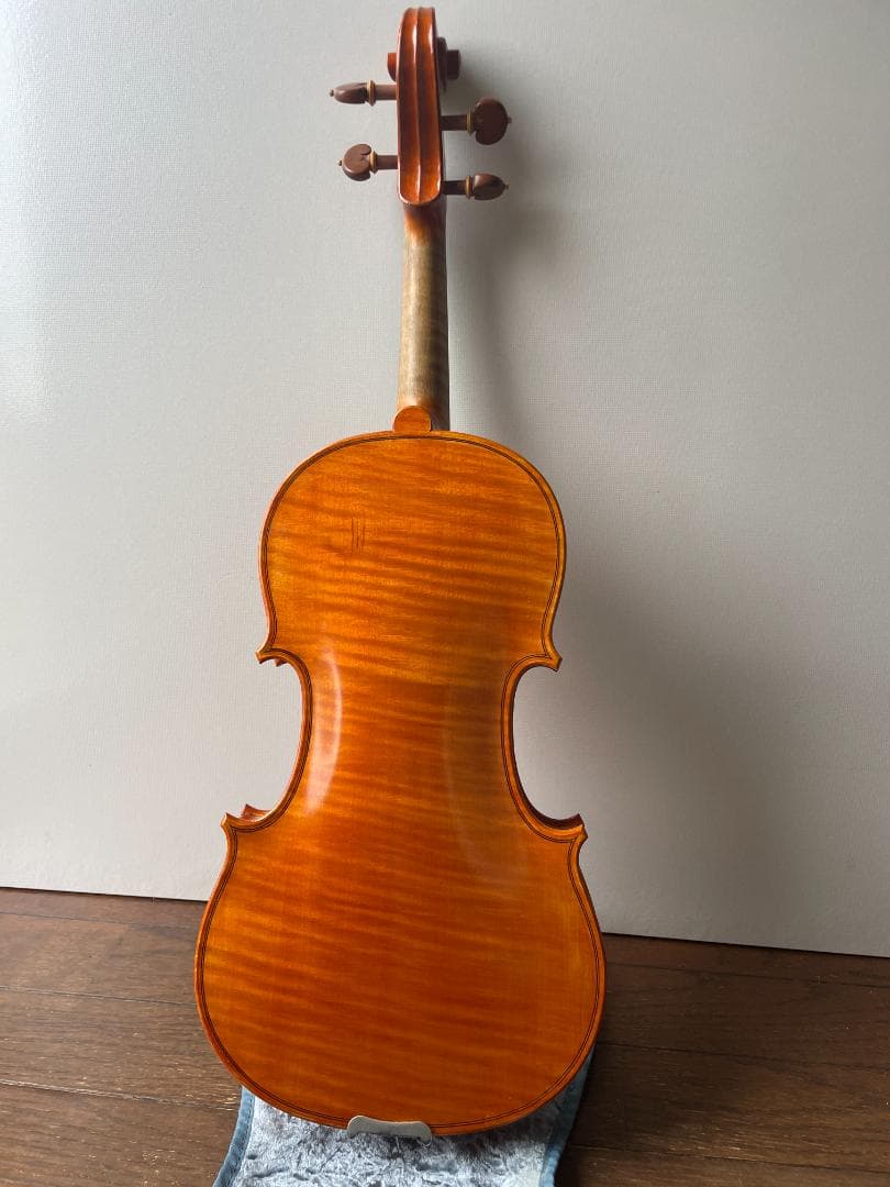西ドイツ製 オレンジ色ニスで裏板１枚板のキレイなバイオリン