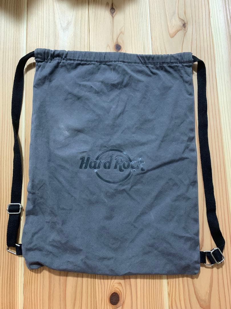 Hard Rock Cafeギターピンズ　ネームタグ　ローリングストーンバッグ