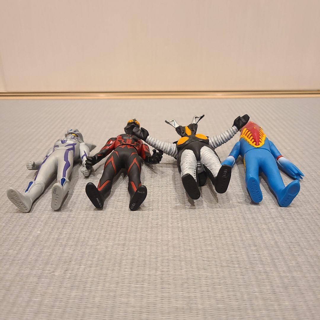 ウルトラマン　怪獣　ソフビ　セット販売　18体