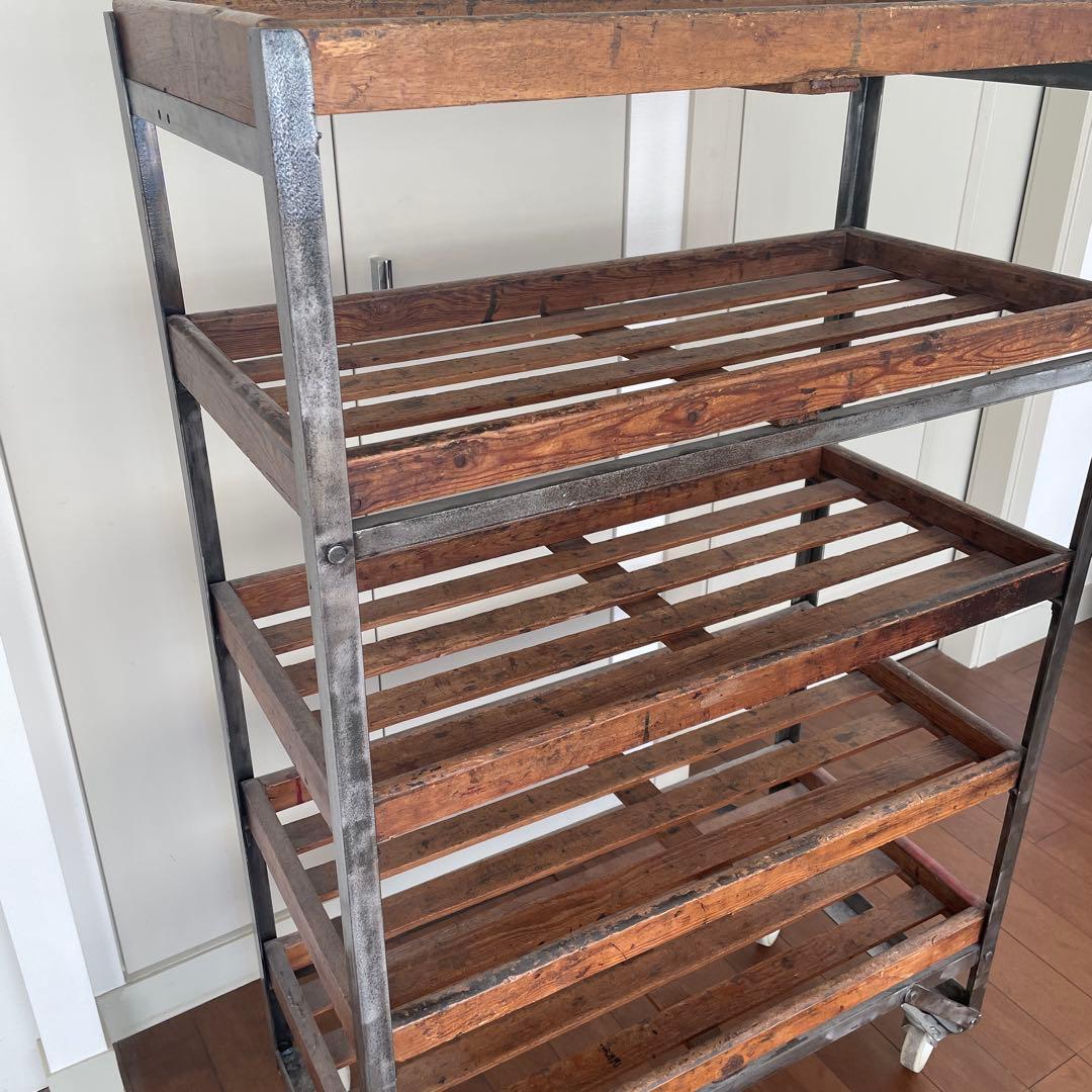 アンティーク キャスター付き棚