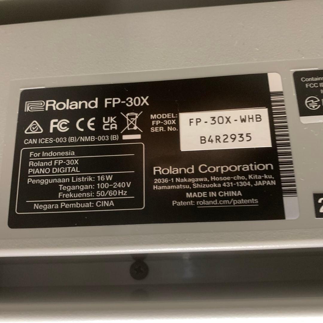 L057 Roland 電子ピアノ 2024年製 FP-30X