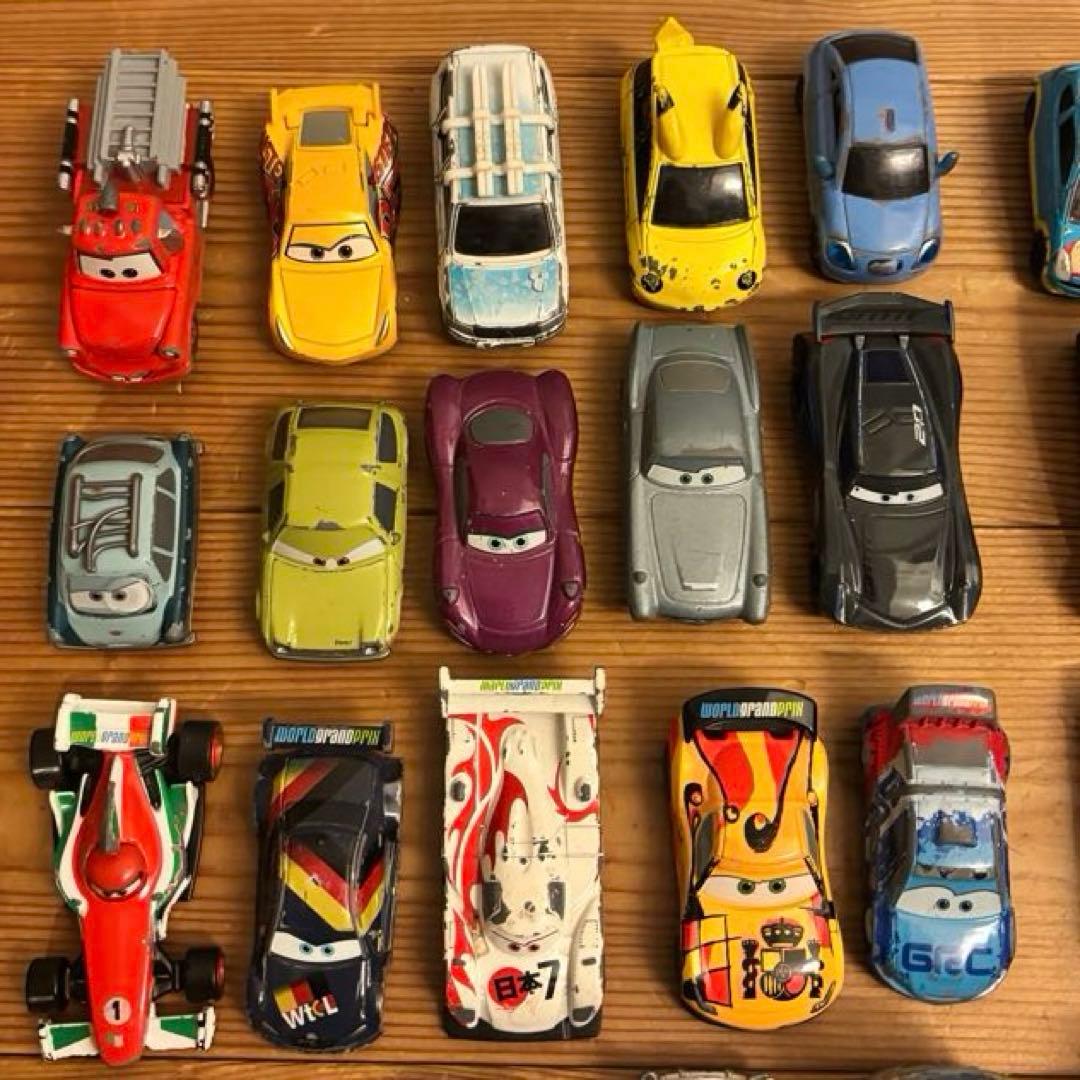 トミカ　118台＋その他8台セット