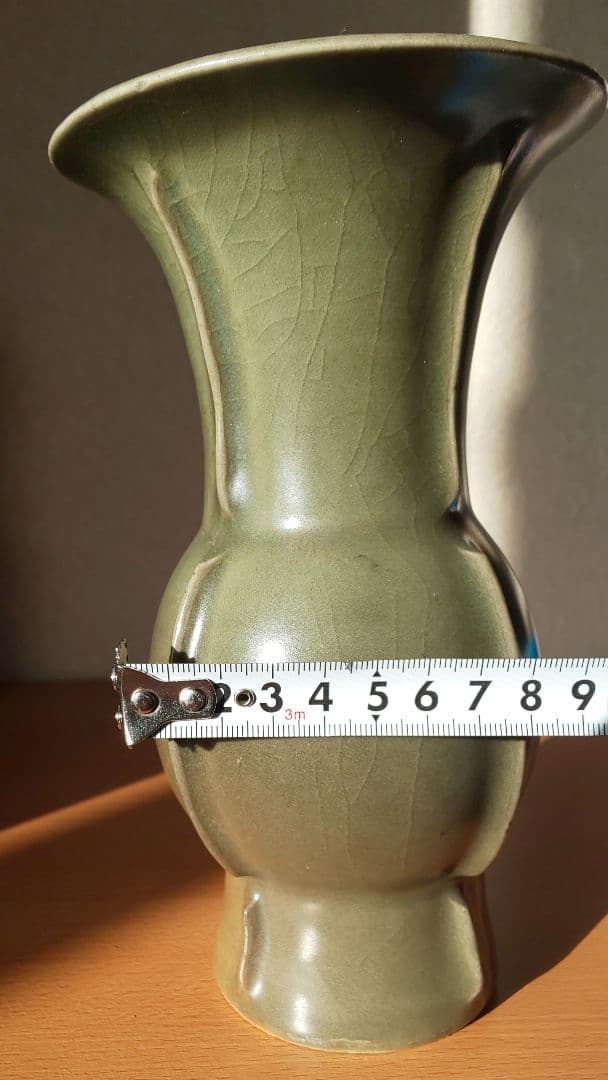 青磁中国美術 宋龍泉窯粉 梅子青出青磁品種 尊式 花瓶