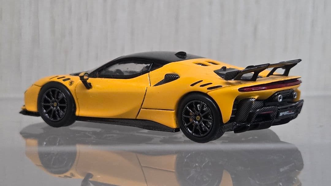 1/64 DMH フェラーリ sf90xx