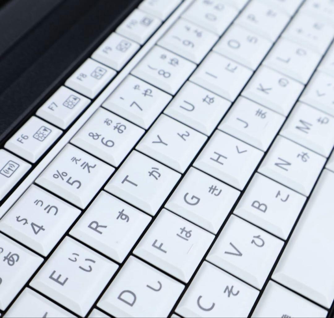 ★高解像度美品　SSD256GB メモリ8GB★A747/S ノートPC150