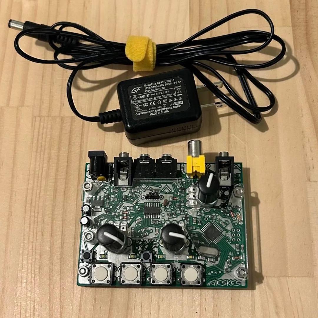 Oscillatoscope1d ビデオシンセサイザー Gijs Gieskes