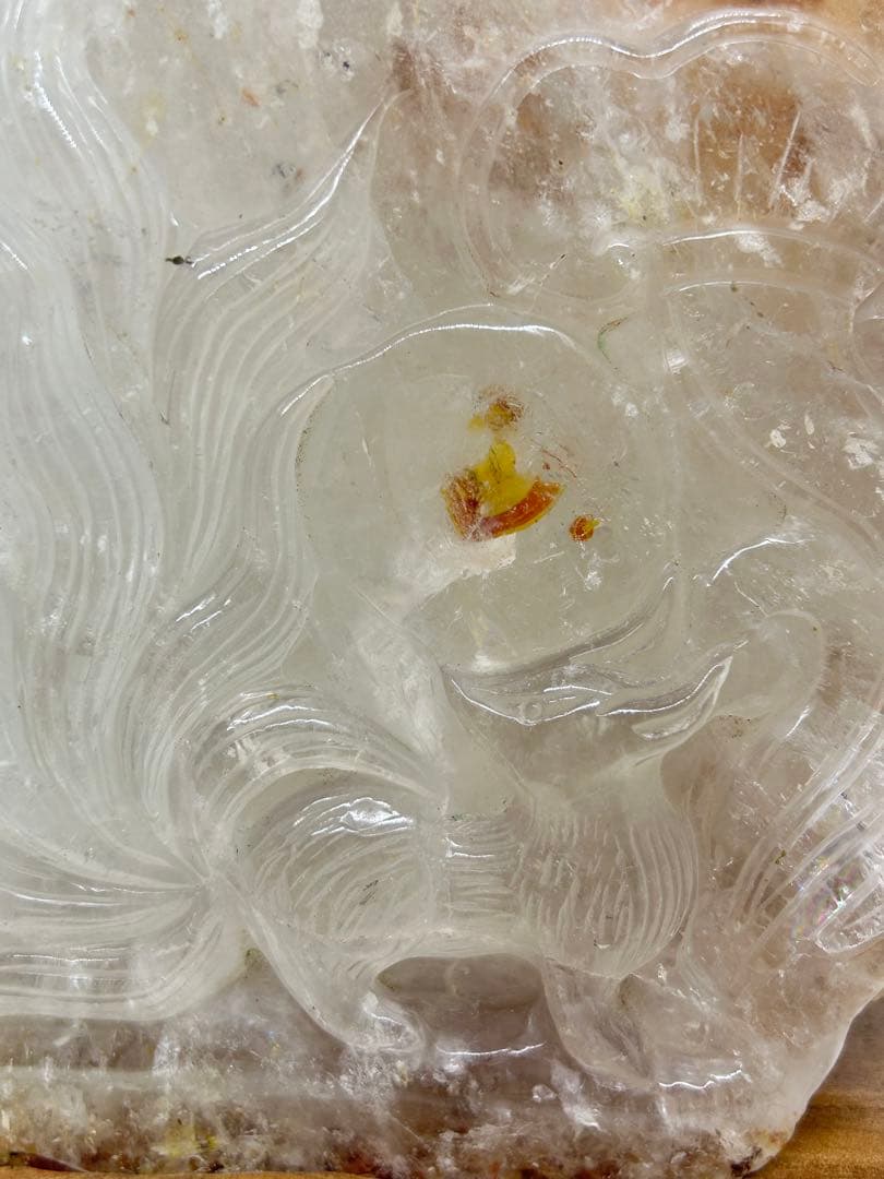 天然石水晶原石九尾浮き彫り