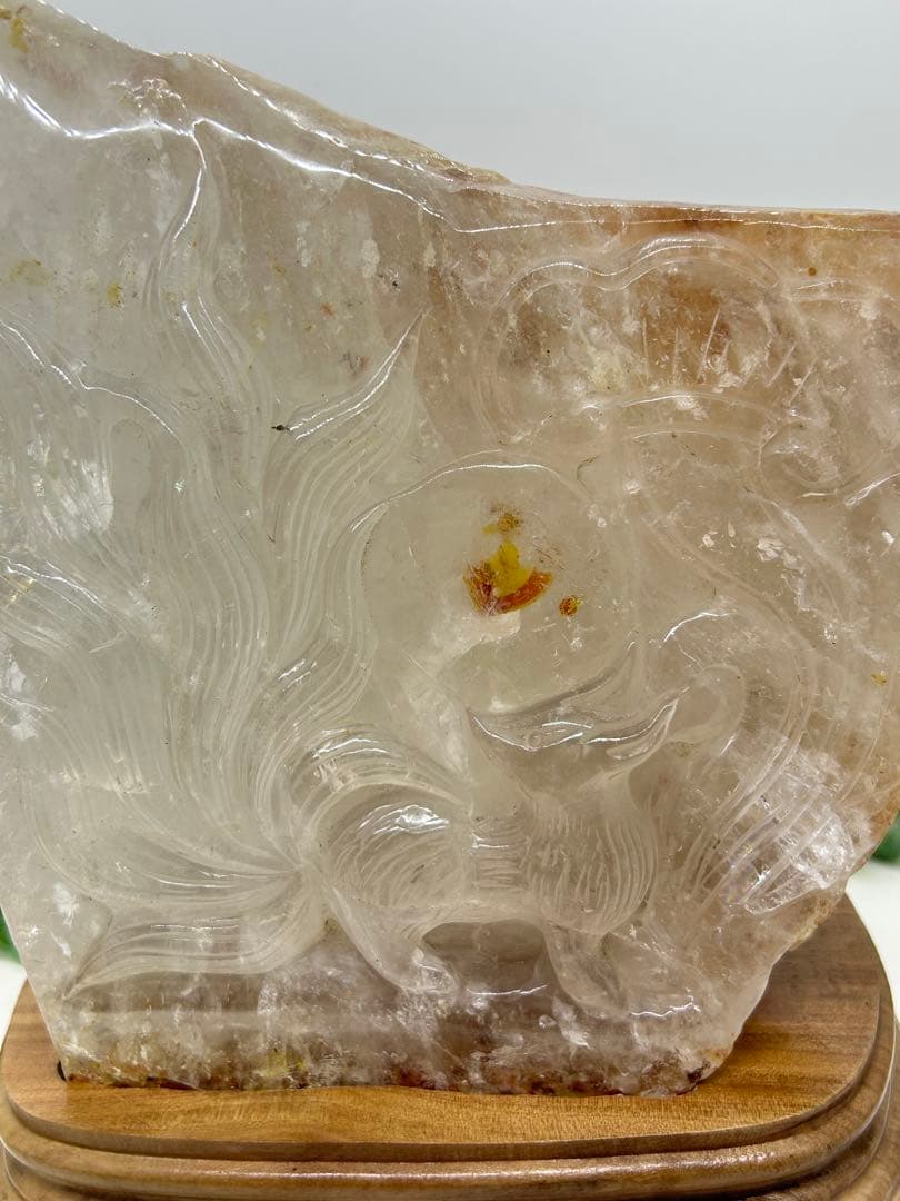 天然石水晶原石九尾浮き彫り