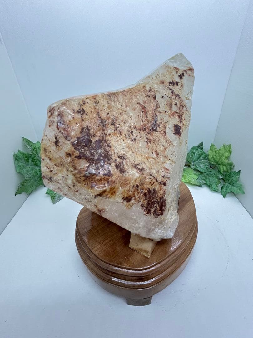 天然石水晶原石九尾浮き彫り