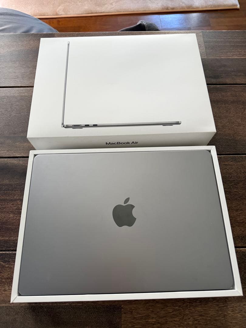 MacBook Air M3 13インチ 512GB メモリ16GB